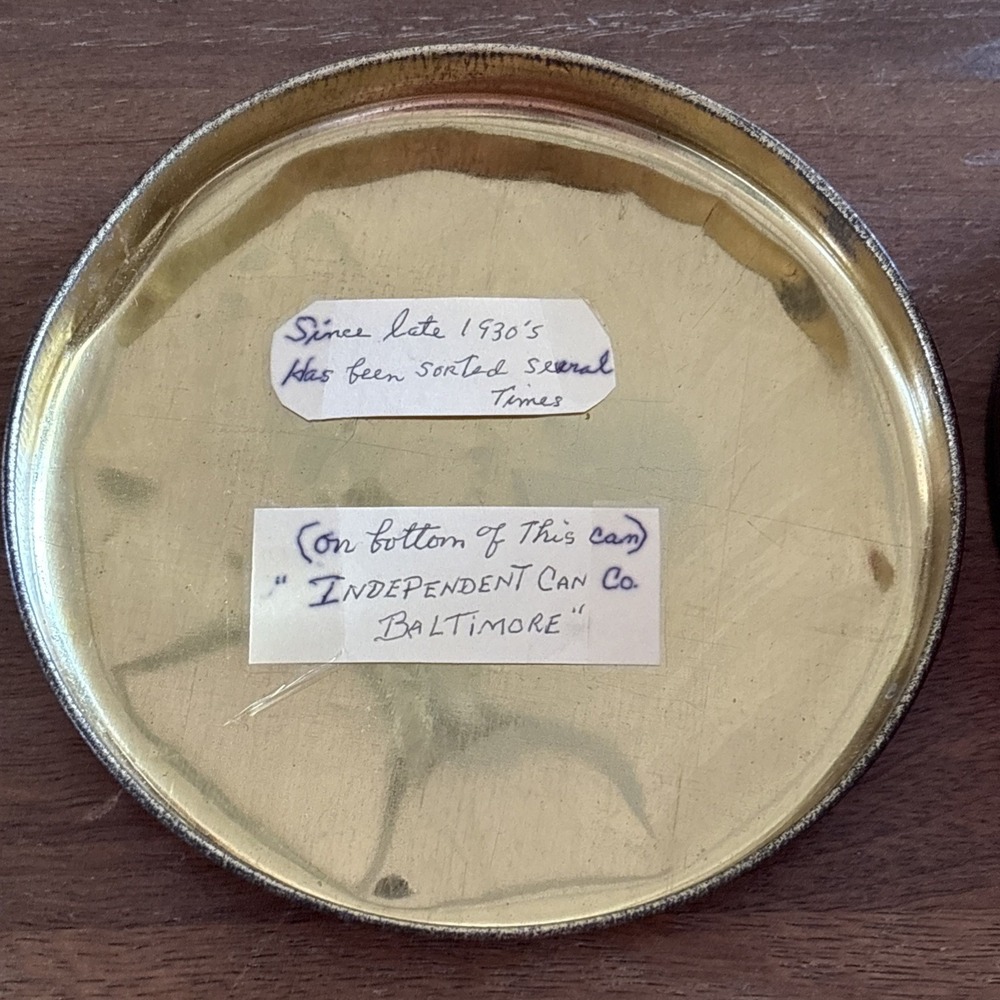 Vintage Independent Can Co. [Baltimore, MD] Black/Red/Gold Winter Metal Tin - Picture 6 of 9